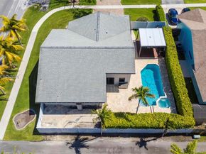 235 SE 9th St, Dania Beach FL 33004