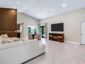235 SE 9th St, Dania Beach FL 33004