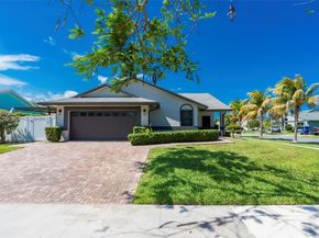 235 SE 9th St, Dania Beach FL 33004