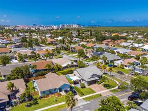 235 SE 9th St, Dania Beach FL 33004