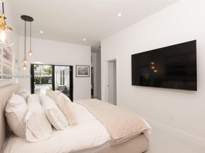 306 Plymouth Rd, West Palm Beach FL 33405