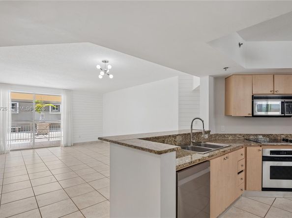 145 Jefferson Ave 417, Miami Beach FL 33139