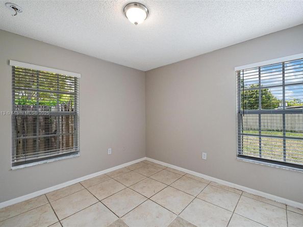 13803 SW 256th Ter, Homestead FL 33032