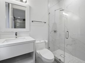 3525 Day Ave, Miami FL 33133