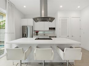 3525 Day Ave, Miami FL 33133