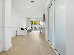 3525 Day Ave, Miami FL 33133