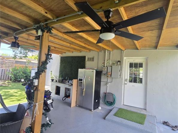 5240 NE 16th Ter, Pompano Beach FL 33064