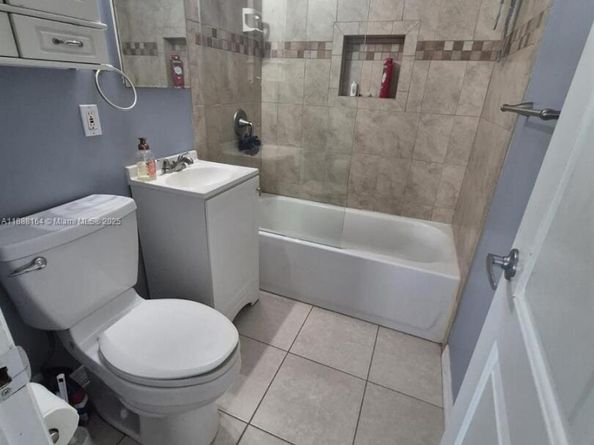 5240 NE 16th Ter, Pompano Beach FL 33064