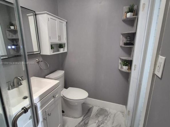 5240 NE 16th Ter, Pompano Beach FL 33064