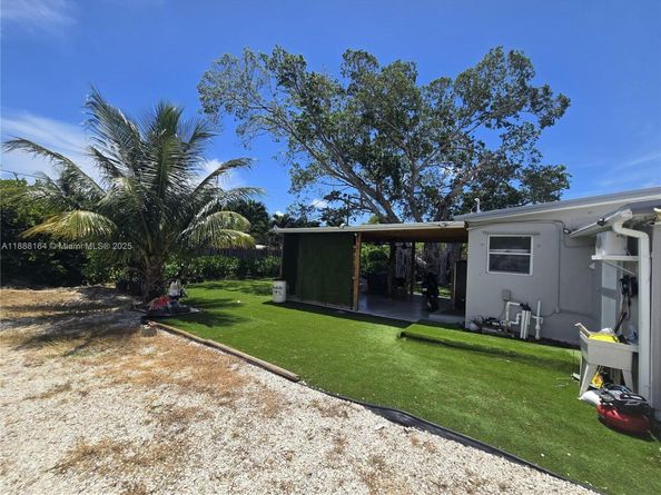 5240 NE 16th Ter, Pompano Beach FL 33064