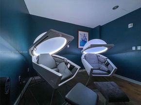 6899 Collins Ave 2004, Miami Beach FL 33141