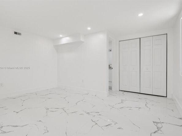 232 SW 22nd St, Fort Lauderdale FL 33315