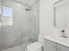 232 SW 22nd St, Fort Lauderdale FL 33315