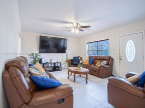 13493 NW 8th Ave, North Miami FL 33168