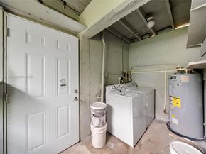 2350 NW 56th St, Miami FL 33142