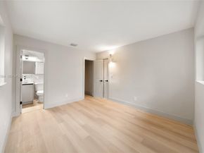 2350 NW 56th St, Miami FL 33142