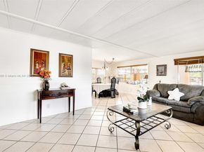 5720 Lakeshore Dr, Dania Beach FL 33312