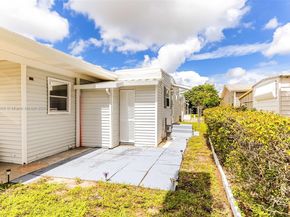 5720 Lakeshore Dr, Dania Beach FL 33312