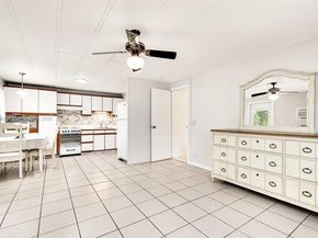 5720 Lakeshore Dr, Dania Beach FL 33312
