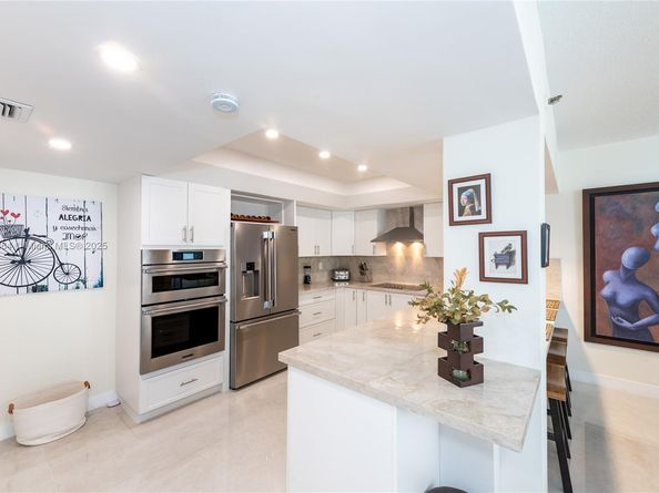520 Brickell Key Dr A1102, Miami FL 33131