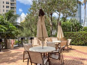 520 Brickell Key Dr A1102, Miami FL 33131