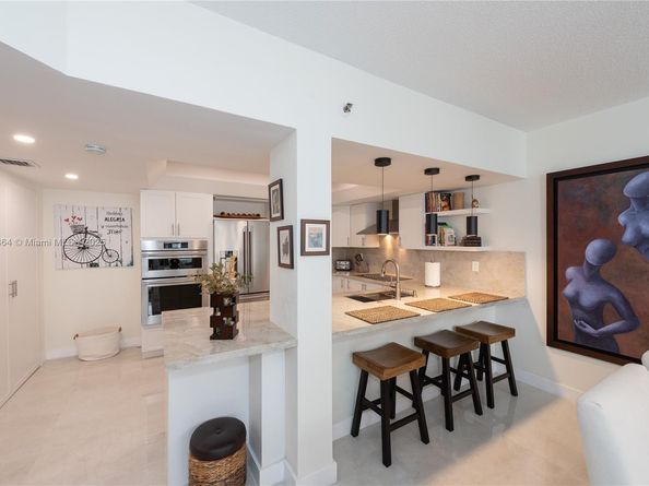 520 Brickell Key Dr A1102, Miami FL 33131