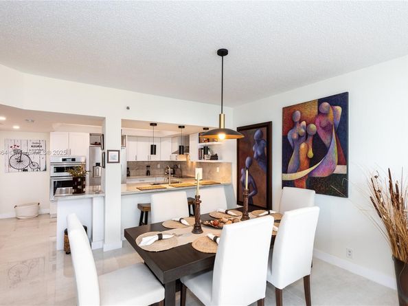 520 Brickell Key Dr A1102, Miami FL 33131