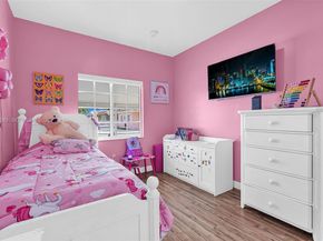 1381 W 30th St, Hialeah FL 33012