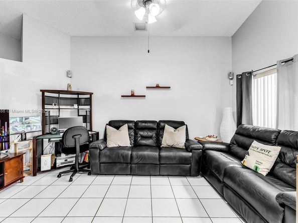 14262 SW 181st St, Miami FL 33177