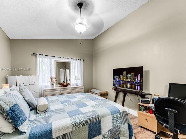 14262 SW 181st St, Miami FL 33177