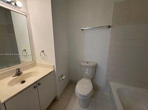 703 NW 42 Avenue, Plantation FL 33317