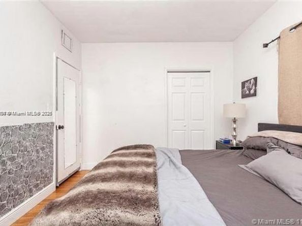 1025 NE 17th Way, Fort Lauderdale FL 33304