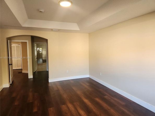 7257 NW 113th Pl, Doral FL 33178