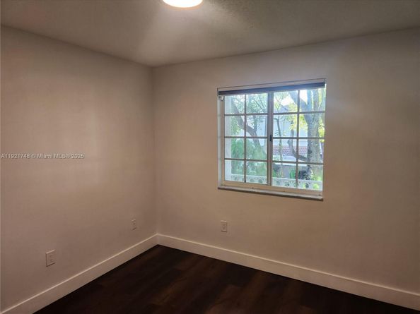 7257 NW 113th Pl, Doral FL 33178