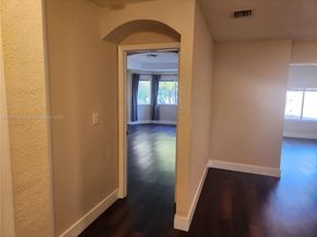 7257 NW 113th Pl, Doral FL 33178