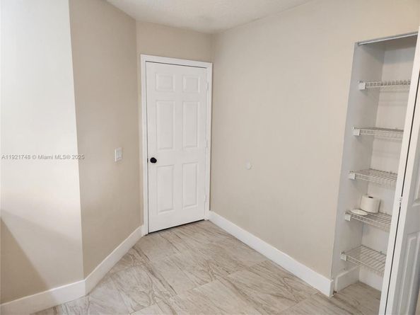 7257 NW 113th Pl, Doral FL 33178