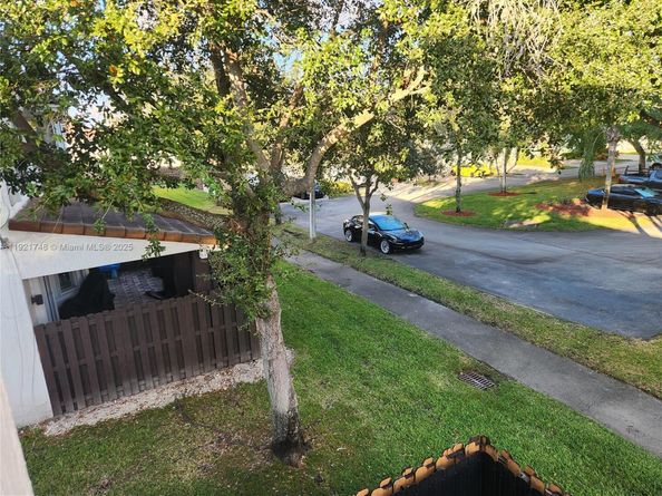 7257 NW 113th Pl, Doral FL 33178