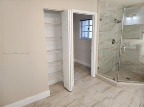 7257 NW 113th Pl, Doral FL 33178