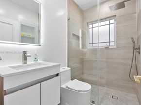 2231 SW 17th St, Miami FL 33145