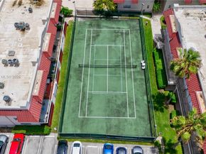 6711 N Kendall Dr 505, Pinecrest FL 33156