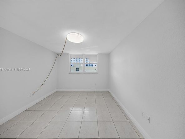 465 Ocean Dr 507, Miami Beach FL 33139