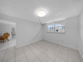 465 Ocean Dr 507, Miami Beach FL 33139