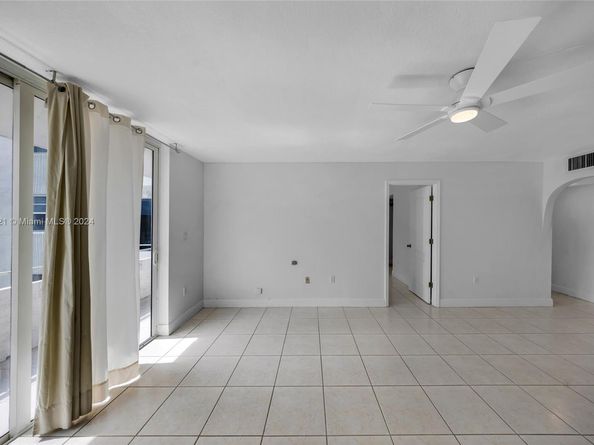 465 Ocean Dr 507, Miami Beach FL 33139