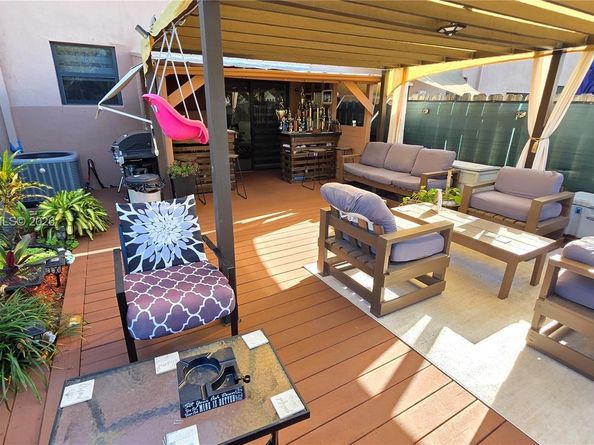 3777 SE 1st St, Homestead FL 33033