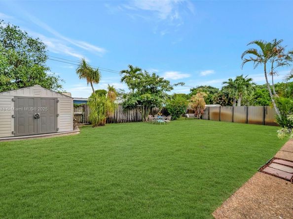6361 Liberty St, Hollywood FL 33024