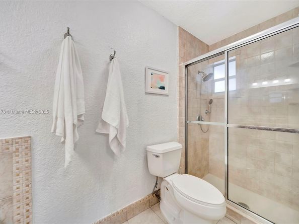 6361 Liberty St, Hollywood FL 33024