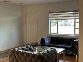 2860 NW 207th St, Miami Gardens FL 33056