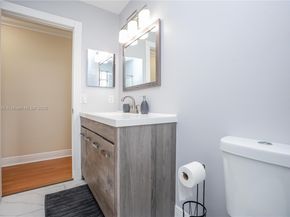 365 NW 154th Ave, Pembroke Pines FL 33028