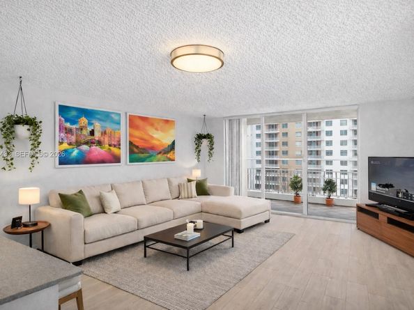 701 Brickell Key Blvd 1108, Miami FL 33131