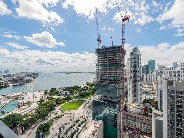 398 NE 5th St 3017, Miami FL 33132